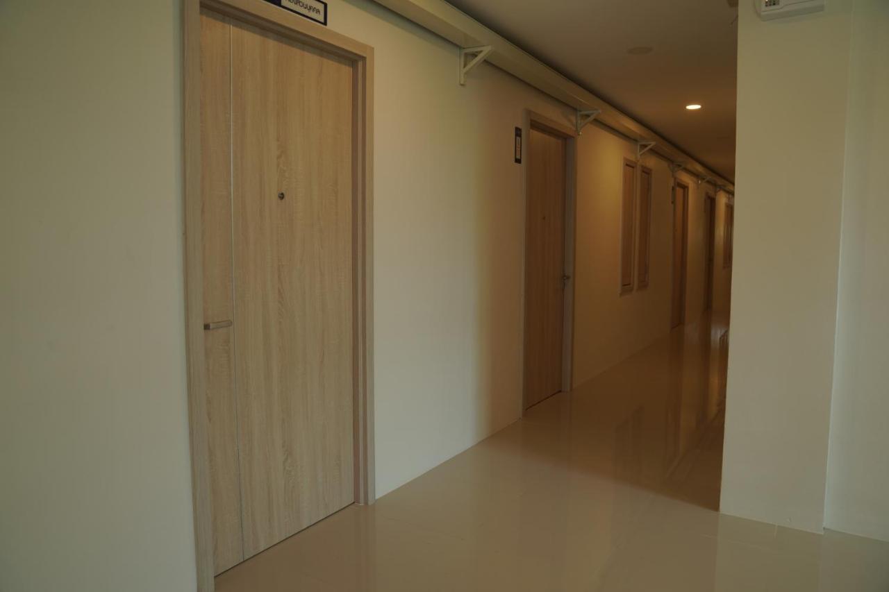 The Charlotte Smart Hotel Lopburi Exterior photo